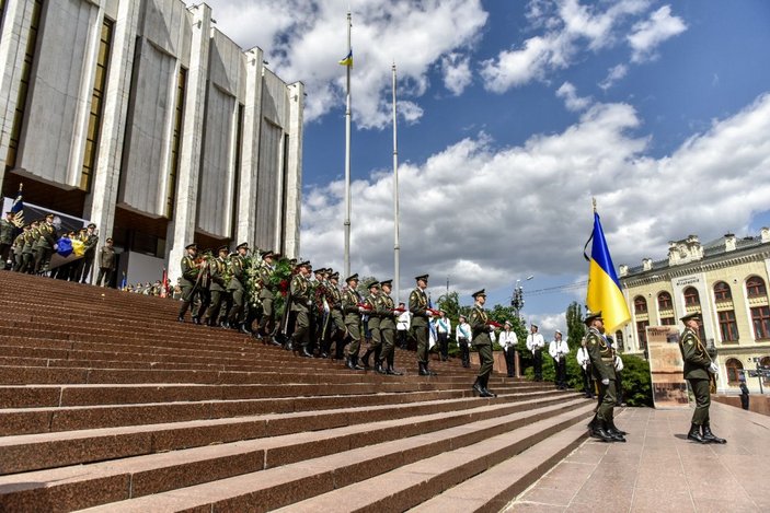 Ukrayna’nın ilk Devlet Başkanı Kravçuk için cenaze töreni düzenlendi -2