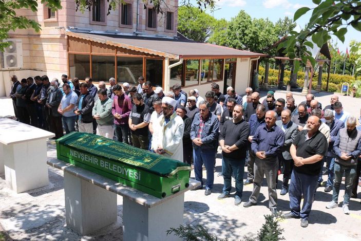 Öldürülüp cesedi parçalara ayrılan Ümit, toprağa verildi -4