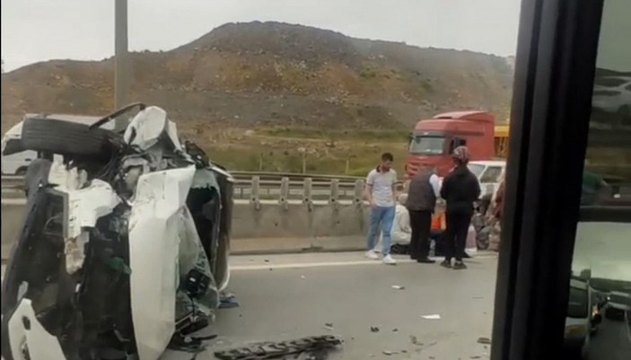 Sabiha Gökçen Havalimanı yolunda zincirleme trafik kazası: 2 yaralı -5
