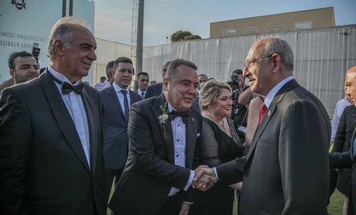 Kılıçdaroğlu, Başkan Böcek’in oğlunun nikah şahidi oldu -4