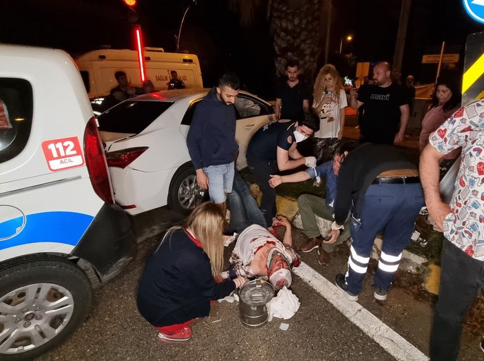 Adana'da polis aracıyla otomobil çarpıştı: 4 yaralı