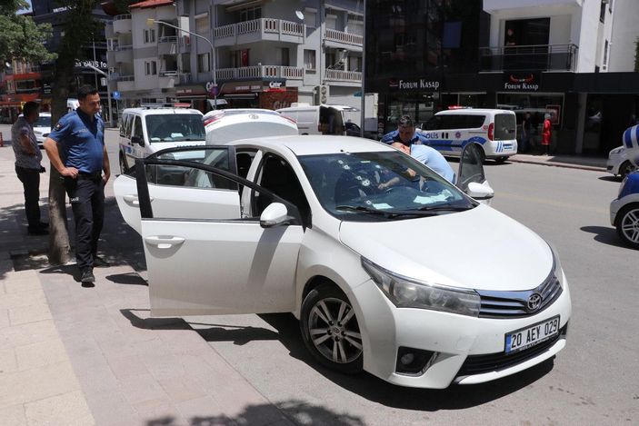 Arkadaşlarına pompalı tüfekle ateş açtı, Dilara yaralandı -4