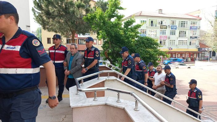 Kesik baş cinayetinde 5 şüpheli adliyede -1