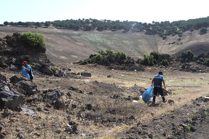 Jeopark alanına dökülen çöpler tepkiye neden oldu -3