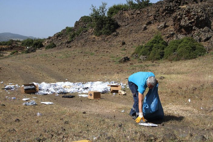 Jeopark alanına dökülen çöpler tepkiye neden oldu -4