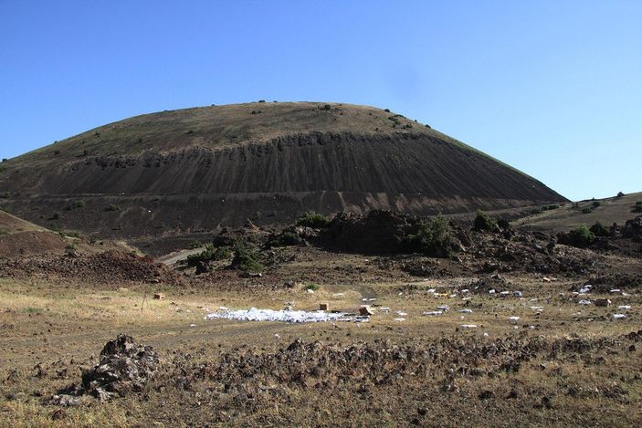 Jeopark alanına dökülen çöpler tepkiye neden oldu -6
