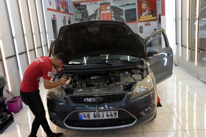 Satmak istediği otomobilin 2 aracın birleşimiyle yapıldığı ortaya çıktı -4