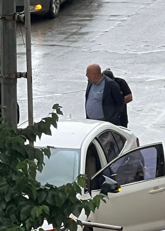 Tapu görevlisi, seri numaraları alınmış rüşvet parasıyla yakalandı -4
