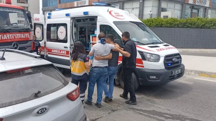 Pendik'te yakıt almak için ters yöne girdi kaza yaptı -3