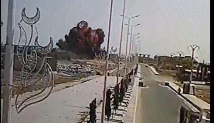 3 kişinin öldüğü Suriye'deki patlama anı; kamerada -3