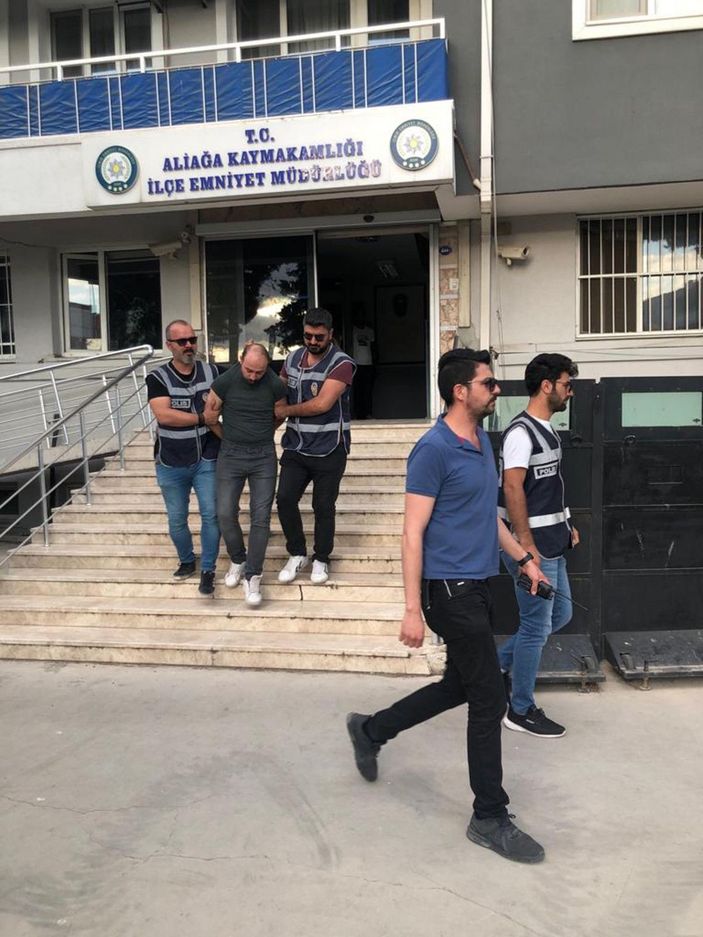 Okulun önünde cinsel organını teşhir eden şüpheli tutuklandı -2