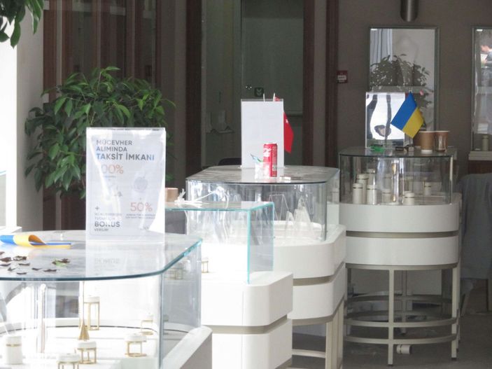 Mağdurlar Kadıköy'de toplandı; 110 bin kişiyi dolandırdı iddiası -7