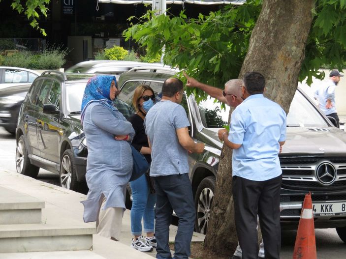 d Mağdurlar Kadıköy'de toplandı; 110 bin kişiyi dolandırdı iddiası -2