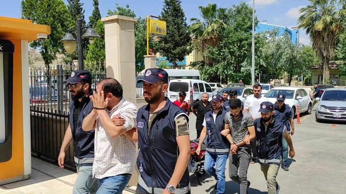 Şanlıurfa'da 36 kaçak göçmen yakalandı; 7 organizatöre gözaltı -4