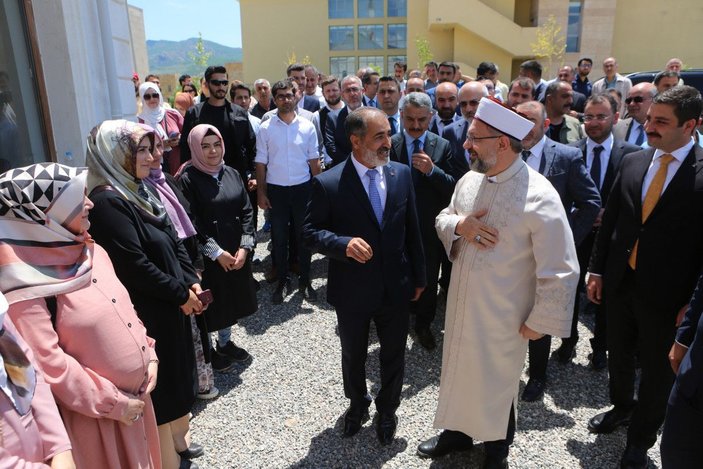 Diyanet İşleri Başkanı Erbaş Tunceli’de cemevi ziyaret etti, Hz. Ali Camisi'nin açılışını yaptı -5