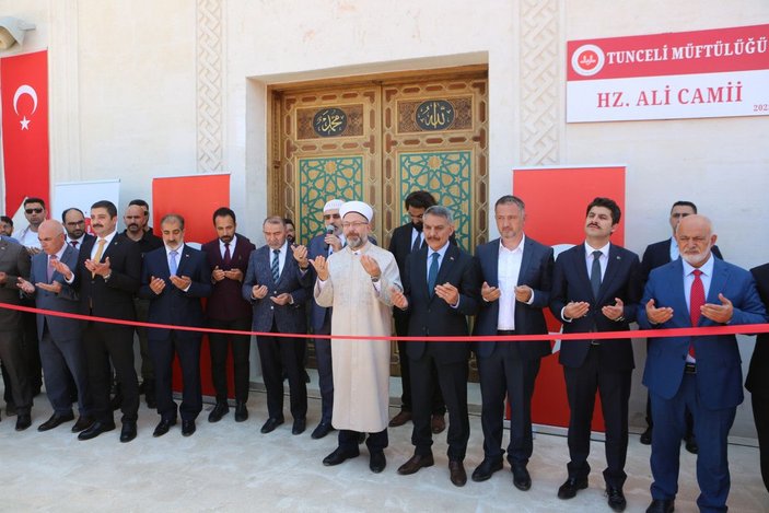 Diyanet İşleri Başkanı Erbaş Tunceli’de cemevi ziyaret etti, Hz. Ali Camisi'nin açılışını yaptı -1