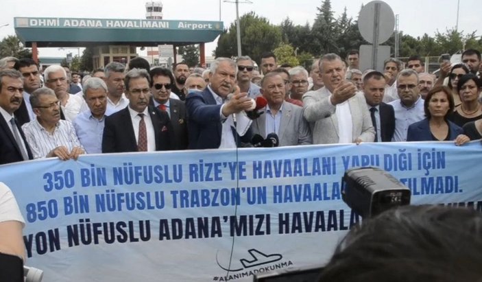 Adana'da başkanla yaşanan gerginliği görüntüleyen basın mensubu baba-oğula dayak -6