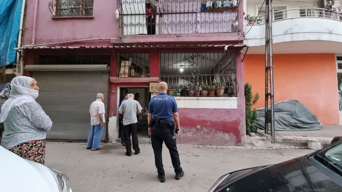 Adana'da silahlı saldırı: Babasının gözleri önünde vuruldu