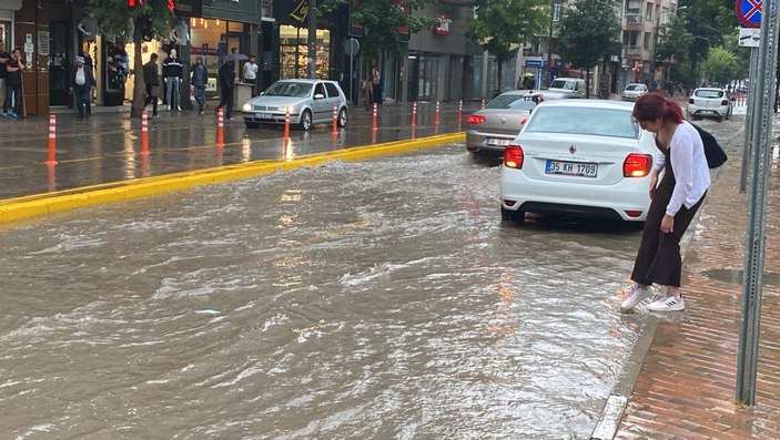 Eskişehir’de sağanak etkili oldu -1