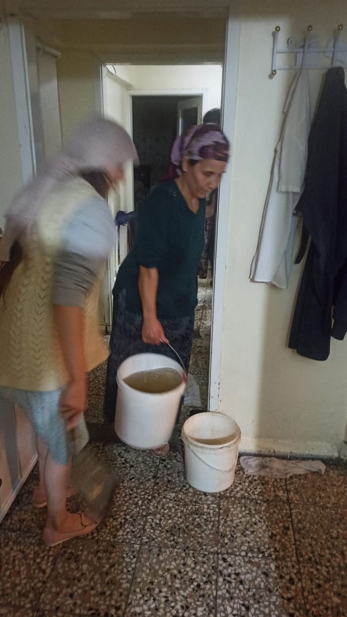 Tokat'ta sağanak: Bazı evleri su bastı