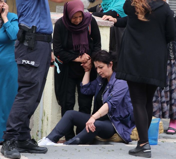 Ev sahibiyle tartışan 2 kardeş, oturdukları daireyi yaktı -5