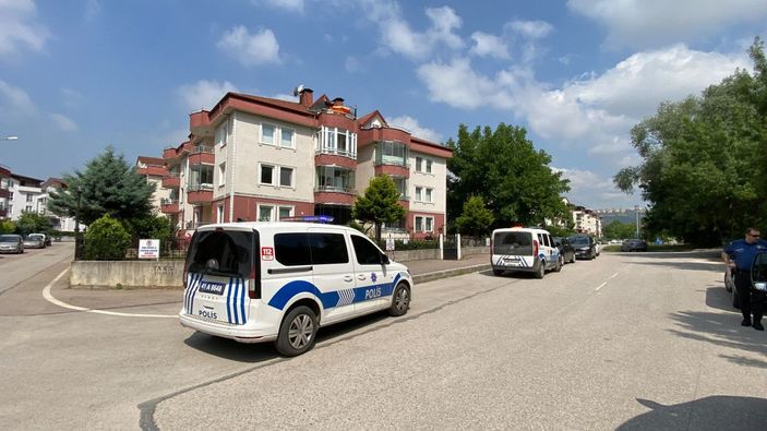 Kapısına gelen husumetlisini vurdu, polise teslim oldu -4