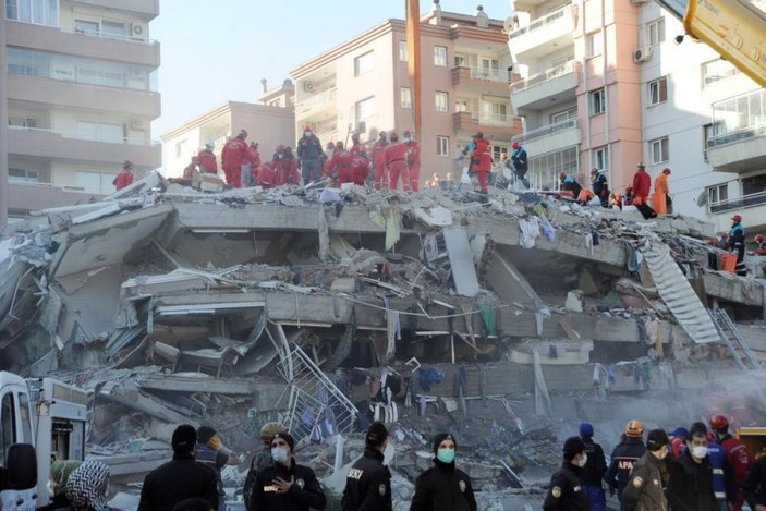 İzmir'de 15 kişiye mezar olan Doğanlar Apartmanı davasında 3 sanığa hapis cezası