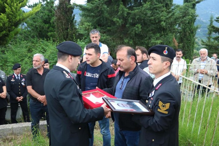 Hava değişimi için memleketine gelen asker, trafik kazasında hayatını kaybetti -2
