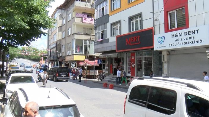 d İşçi ve patron kavgası, mahalleyi savaş alanına çevirdi -9