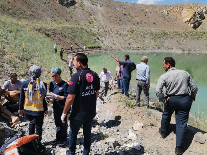 Kum ocağındaki gölete giren 5 çocuktan 2'si boğuldu -10