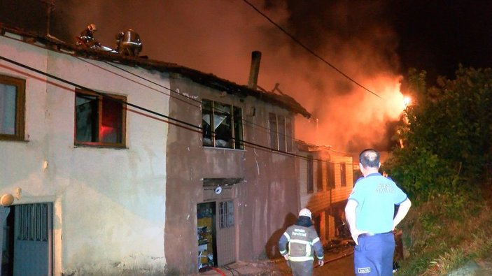 Bursa'da 3 evde yangın