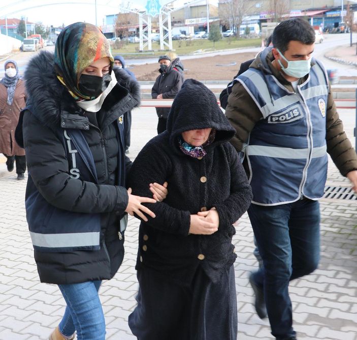 d Şiddet uygulayan kocasını öldüren Fatma tahliye edildi, kayınvalidesi sevinçten ağladı -1