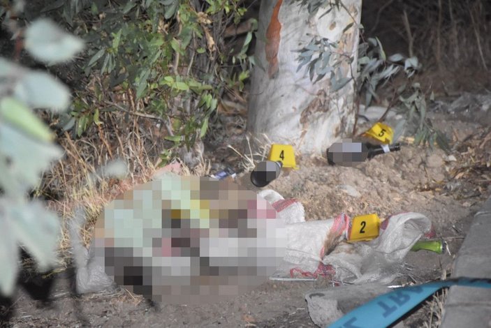 Muğla'da toprak dolu çuvaldan erkek cesedi çıktı