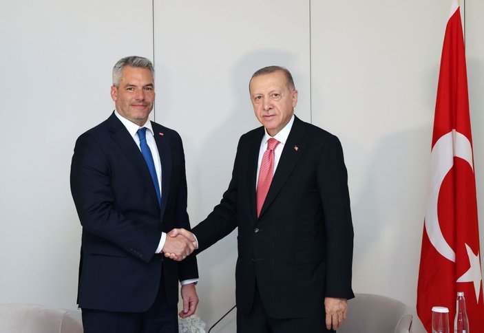 Cumhurbaşkanı Erdoğan, Avusturya Başbakanı Nehammer ile bir araya geldi -1