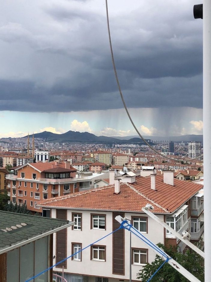 Ankara'da sağanak etkili oldu; ev ve iş yerlerini su bastı -1
