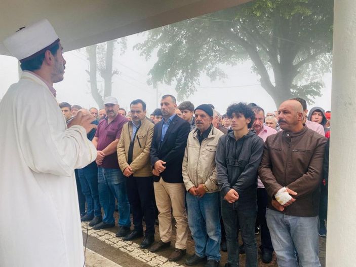 Ağabeyinin kazara vurduğu Emirhan, toprağa verildi -2