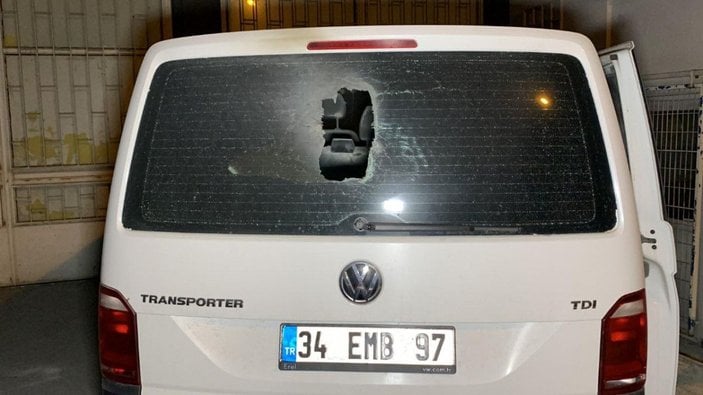  Maltepe'de eski milletvekilinin aracına molotoflu saldırı -1