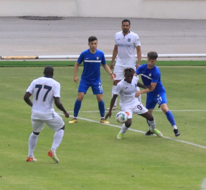 d Başakşehir hazırlık maçında Altay'ı 4-0 yendi