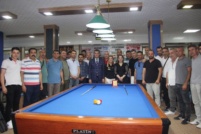 Şırnak’ta ilk kez yapılan bölgesel bilardo turnuvası başladı -1