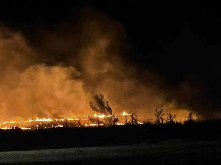 d Leylek sürüsü anız yangınına neden oldu -4