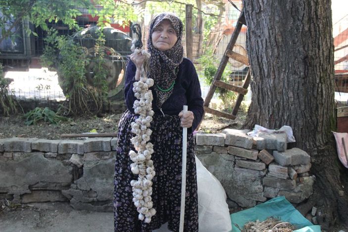 Yaş 83, bir an olsun çalışmaktan vazgeçmiyor -5