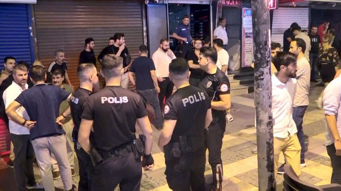 Avcılar'daki esnaf kavgası kamerada -1