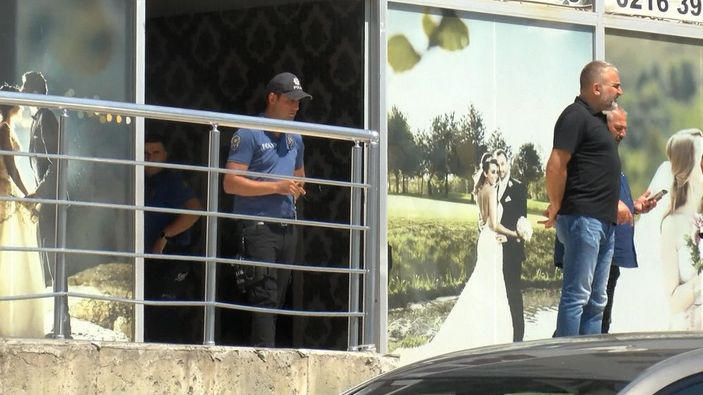 Pendik'te düğün salonuna kurşun yağmuru kamerada  -6