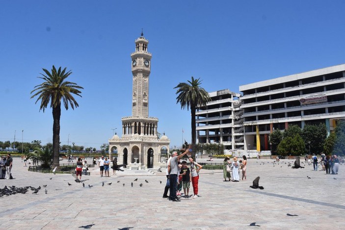 İzmir'de 38 derece sıcakta sokaklar ve kordon boyu boş kaldı -10