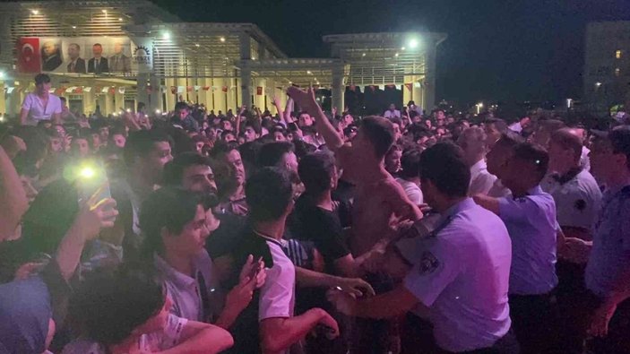 Kocaeli'de Ceza konserinde kavga çıktı