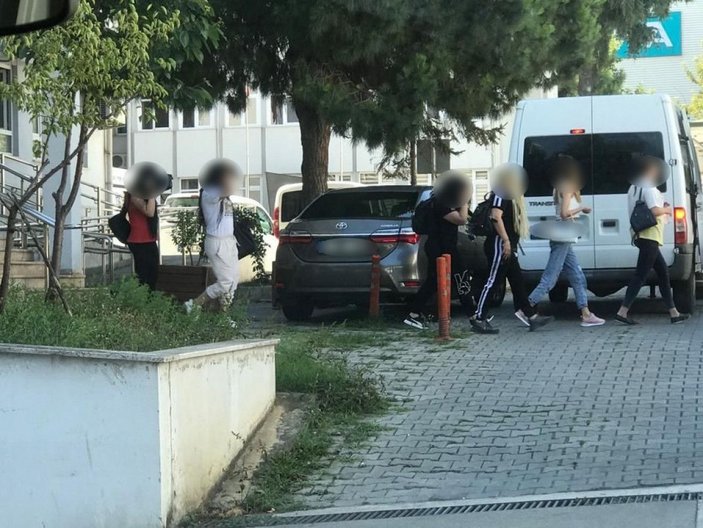 Trabzon'da otele fuhuş baskını: 18 gözaltı -2