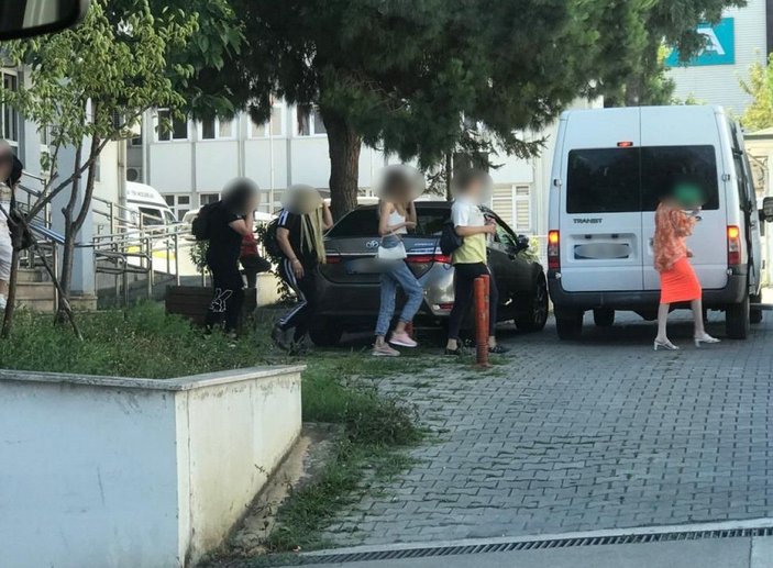 Trabzon'da otele fuhuş baskını: 18 gözaltı -1