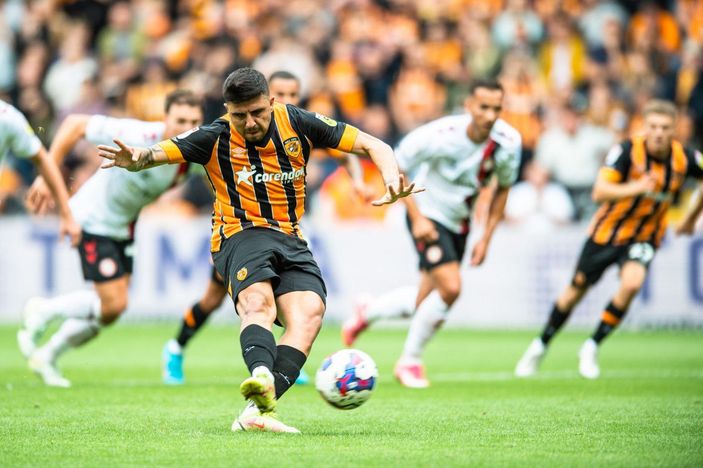Ozan Tufan ve Seri, Hull City'e galibiyeti getirdi -1