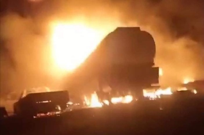 Libya’da akaryakıt tankeri patladı: 7 ölü, 51 yaralı -1