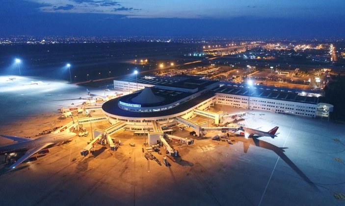 Bakan Karaismailoğlu: İstanbul Havalimanı'nda check-in süresi sadece 1 dakika -3